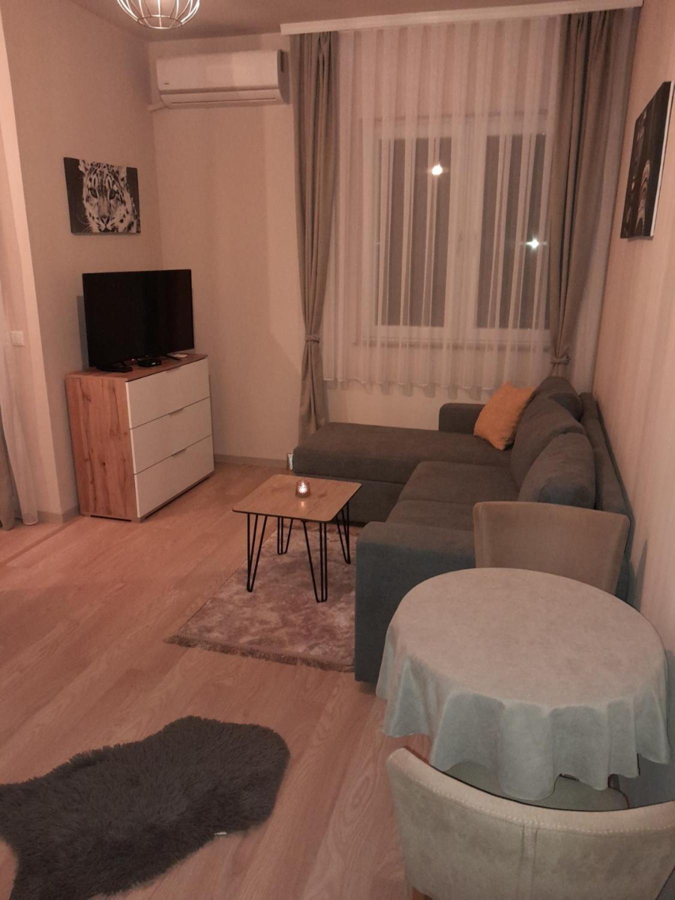 Gray Apartament 2 Приштина Экстерьер фото